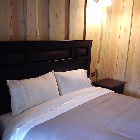 Hostal Los Alamos 넬투메 객실 사진